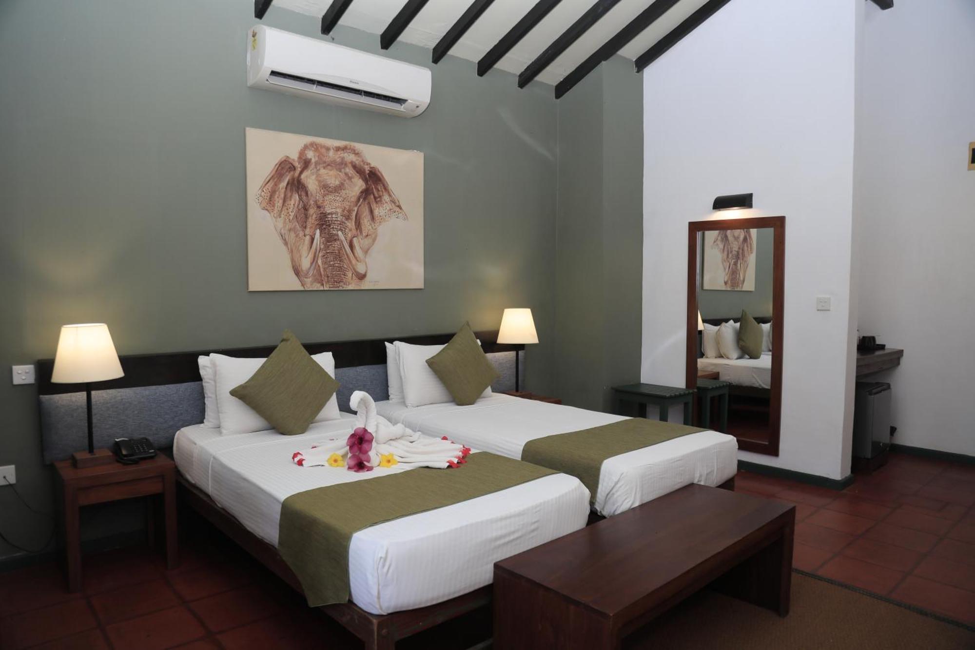 Hotel Elephant Reach Yala Exterior photo